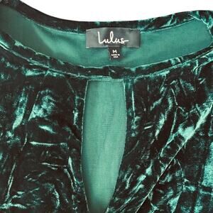 EUC Lulus Keep Love Alive Forest Green Stretch Crushed Velvet Maxi Dress Medium